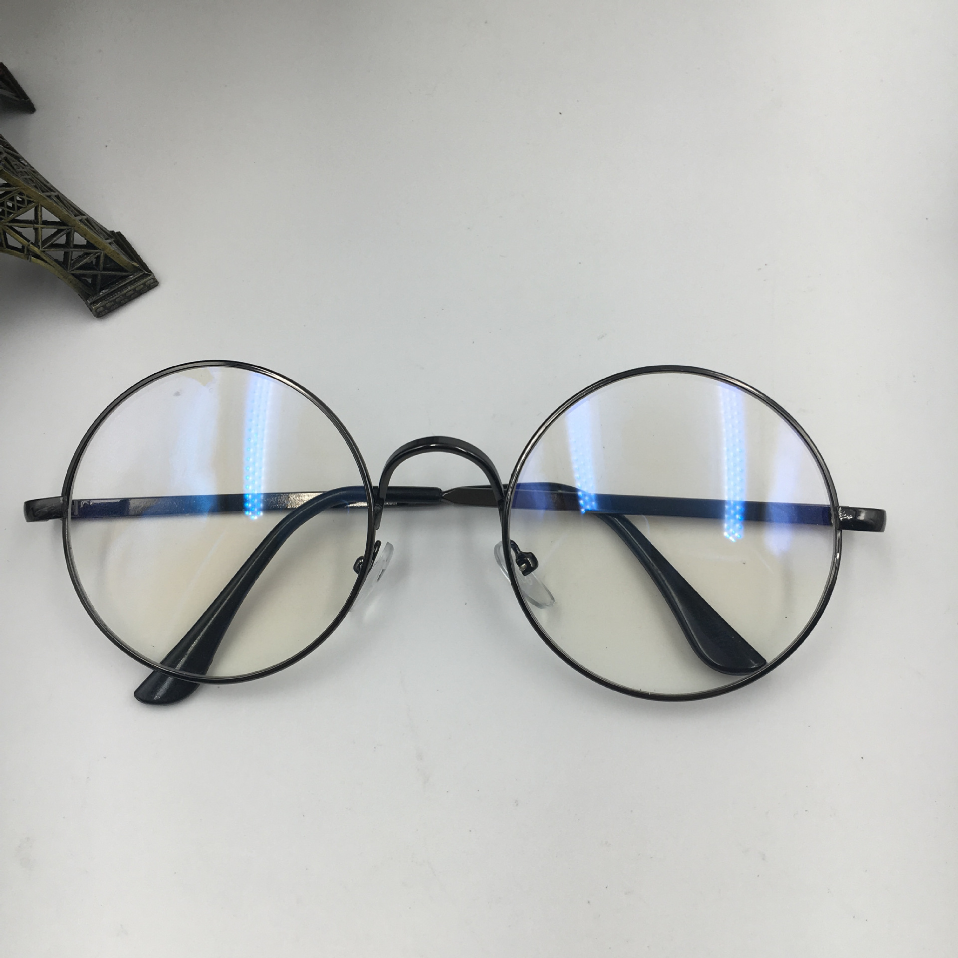 当星光大赏的男明星集体戴金丝边框眼镜，2021年“最”流行的眼镜诞生了~~~- 眼镜在线NoteOptics.cn