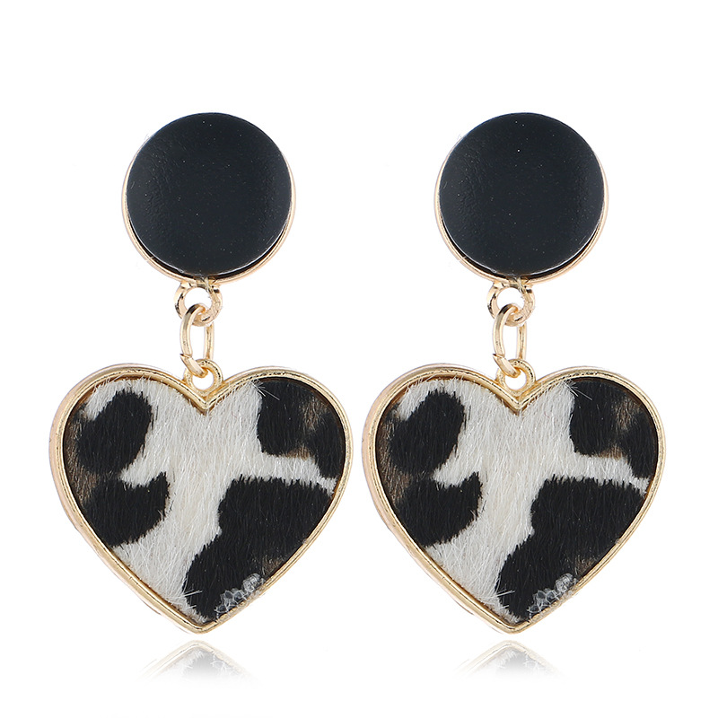 Leopard Leather Heart Earrings display picture 8