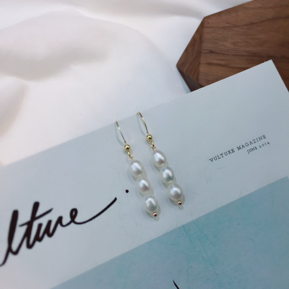 superior quality Natural pearl Baroque Earrings 5-6 Glowing rice 14K Cover with gold leaf Earrings Foreign trade The original single-