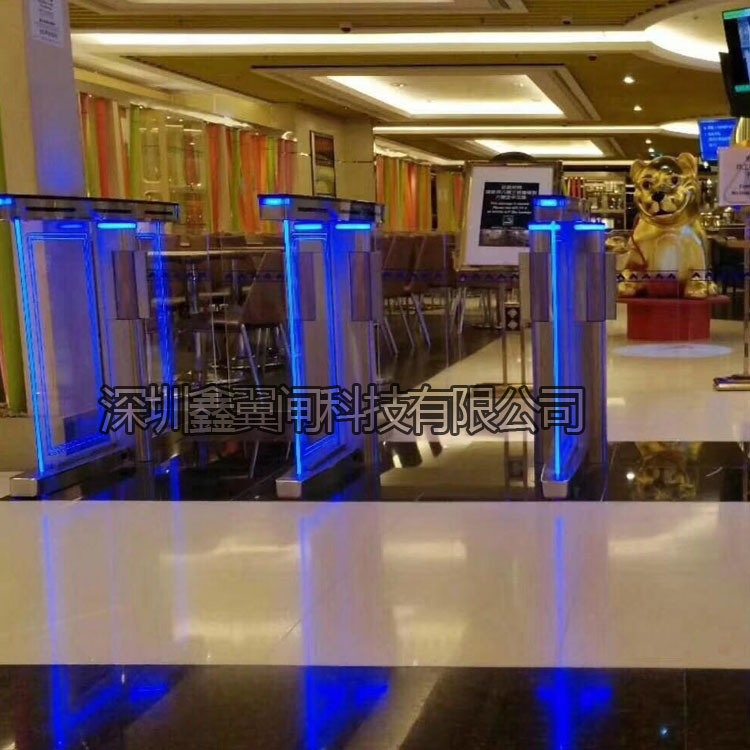 动态人脸识别速通门 深圳速通门生产厂家 二维码开门快速通道闸机