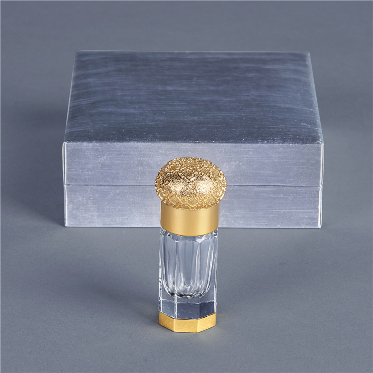 Factory wholesale 2019 new style crystal essential oil perfume bottle wooden box mini essential oil paper packaging gift box detail image 6