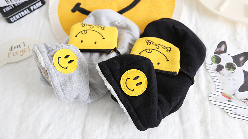 笑脸大背包带帽卫衣