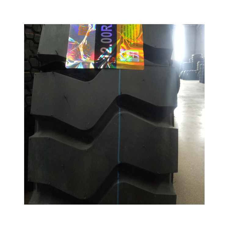 货车钢丝轮胎 1200R20 CR982 矿山重载子午线轮胎1200-20现货销售