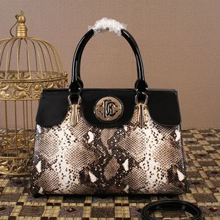 ������Ů����2025�¿���Ƥ������߼yŮʿ�����W���r��Ů�������