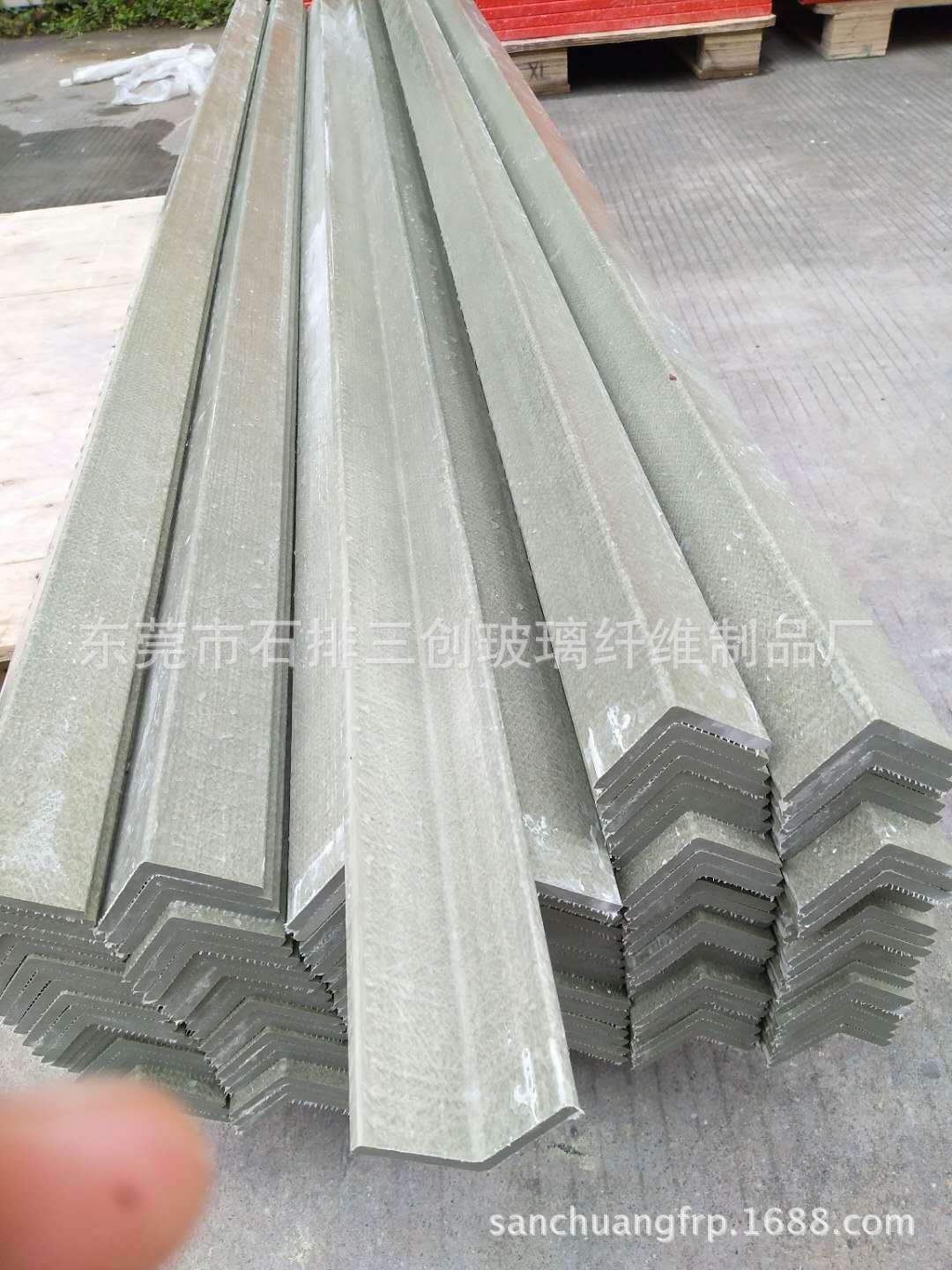 专业生产供应高强度耐腐蚀玻璃钢角钢 防腐工程支架角铁价格实惠
