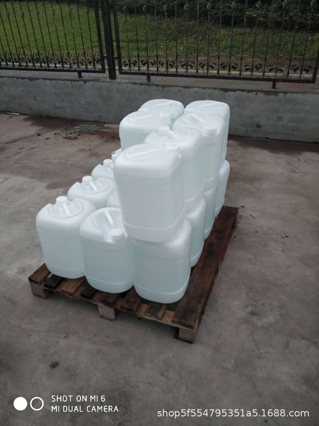 高纯水。去离子水。电瓶水、三蒸水、，精密仪器用水超纯高纯度