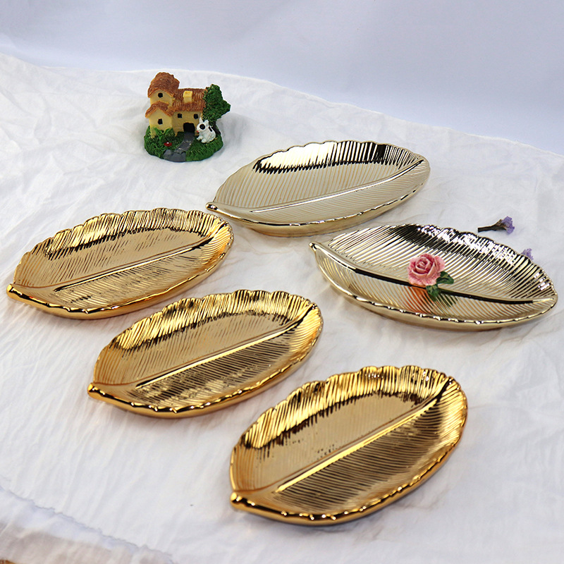 golden Leaf bowl Foreign trade Ceramic jewelry Home Decoration Jewellery jewelry Storage tray European style electroplate Ceramic plate