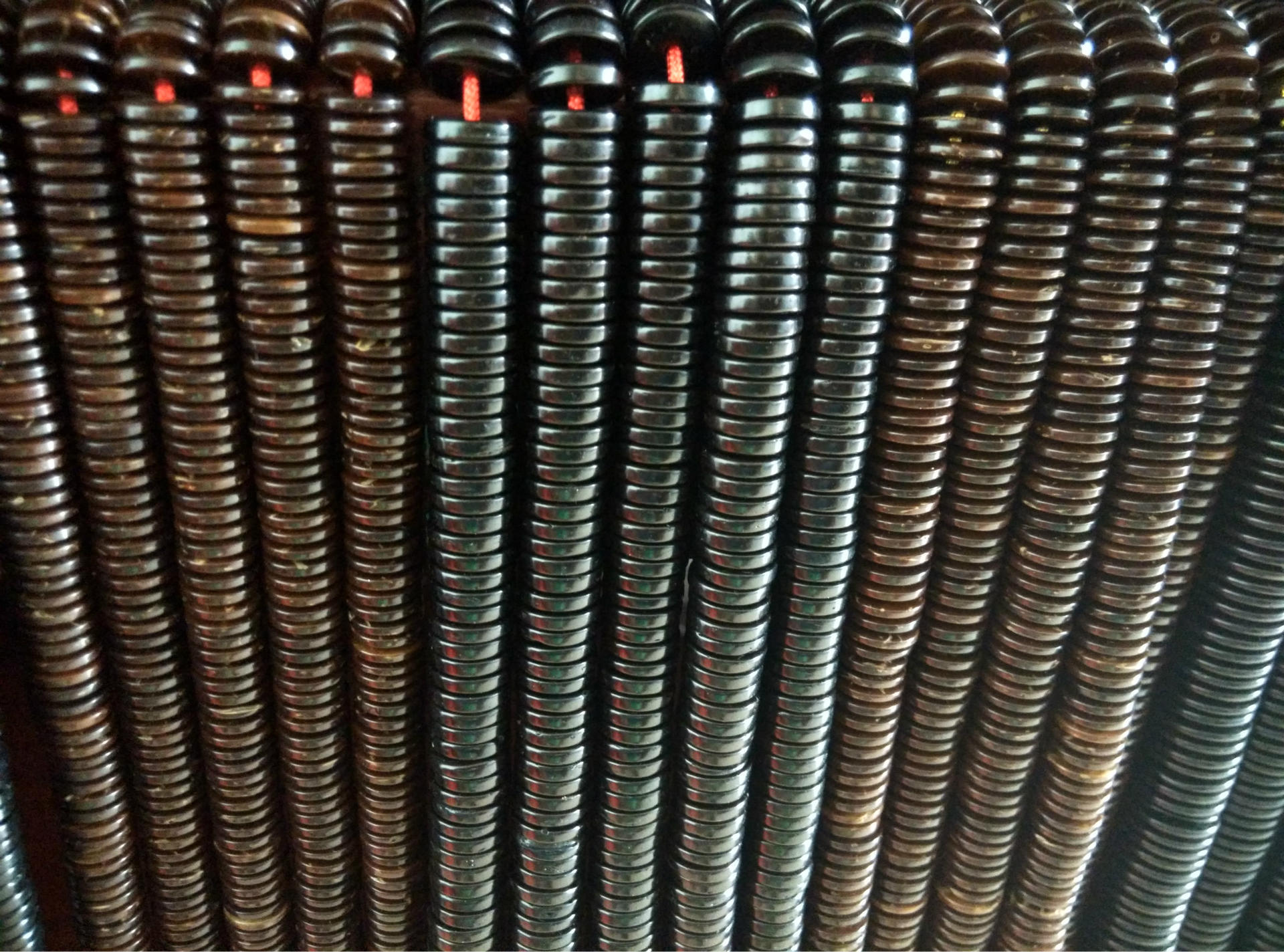 2463518972_1930015973