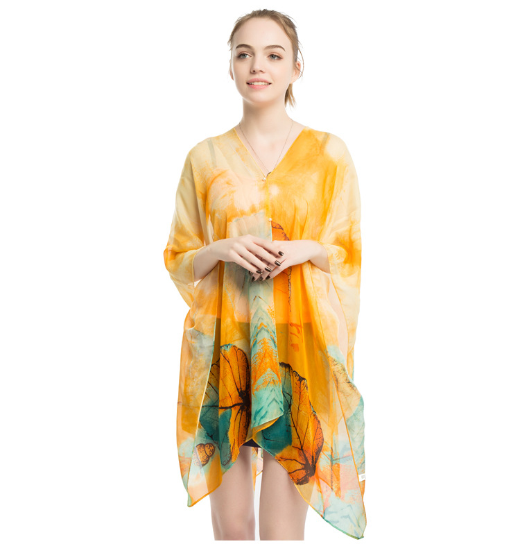 珍珠扣防晒披肩批发 女士沙滩巾厂家 女士丝巾厂家