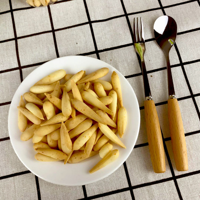 厂家直销芝士小脆饼干 休闲零食薄脆饼干 oem代加工饼干年货|ru