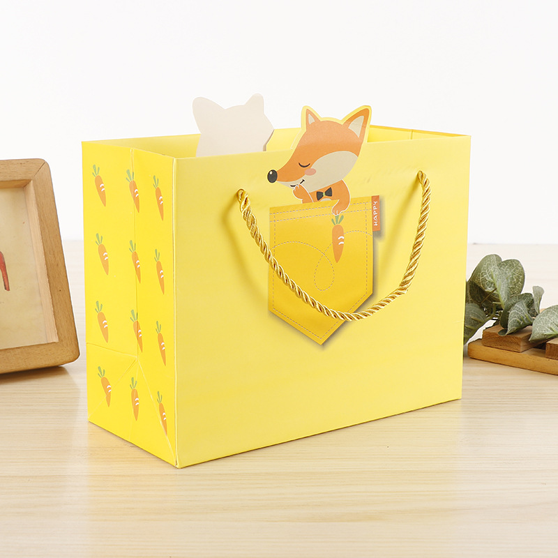 Wholesale Cartoon Animal Pattern Children&#39;s Day Gift Tote Bag Cute Yellow Little Fox Folding Paper Gift Bag display picture 3