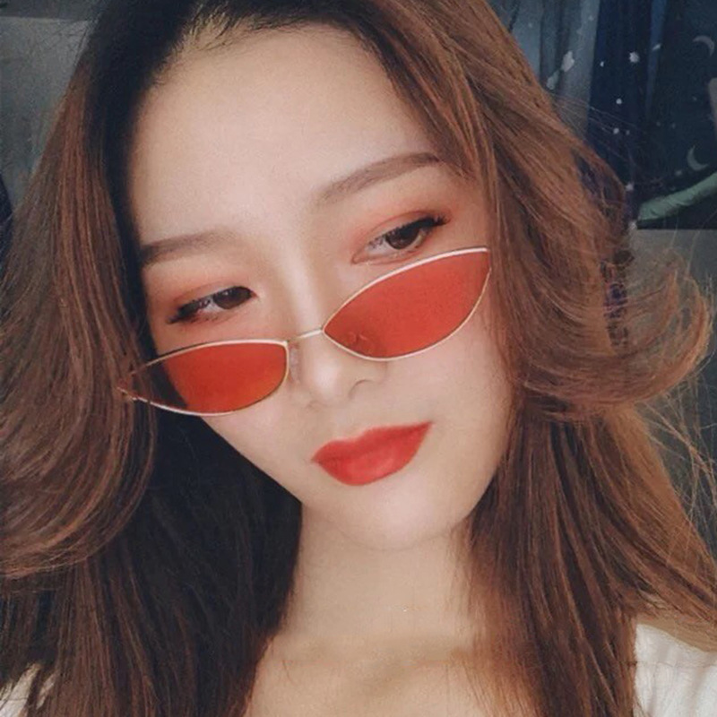 Cross-border Red Triangle Cat's Eye Sunglasses Women's Korean-style Trendy Cat's Eye Women's Retro Personalized Glasses Internet Celebrity Sunglasses 3552