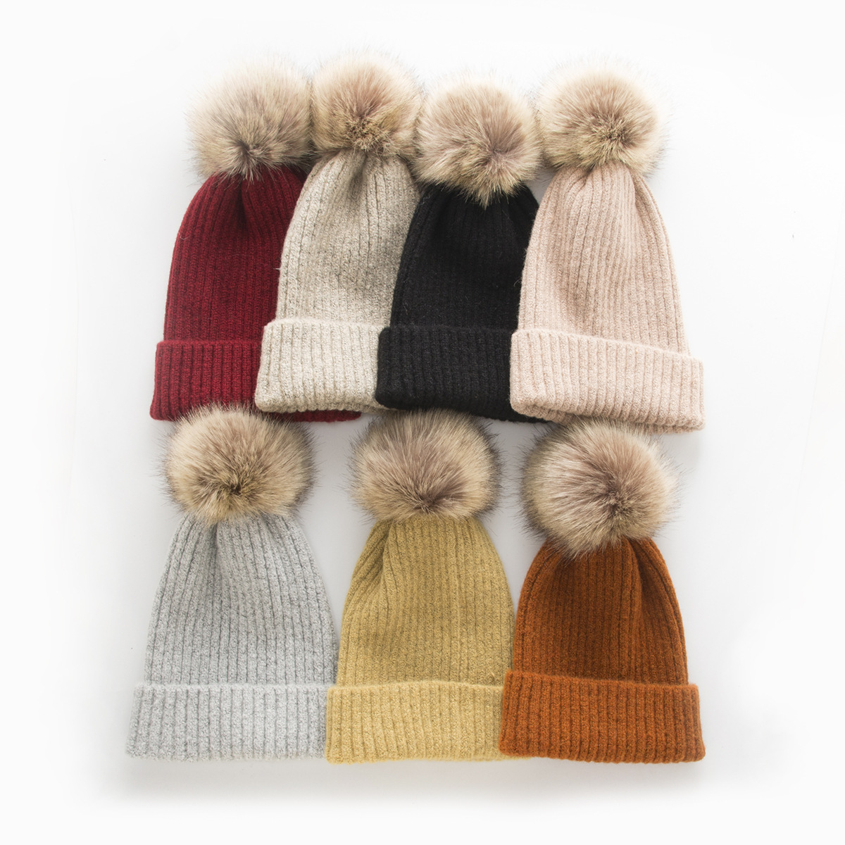 Women's Basic Solid Color Pom Poms Eaveless Wool Cap display picture 1