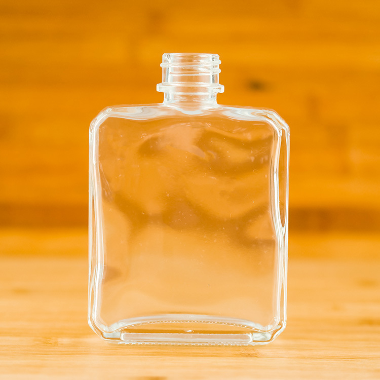 制作生产200ml晶白料白酒瓶保健酒瓶颜色可制作 可烤印内容小酒瓶