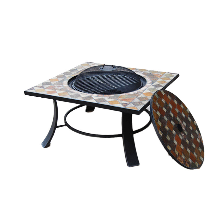 Middle-East-style-outdoor-tabl