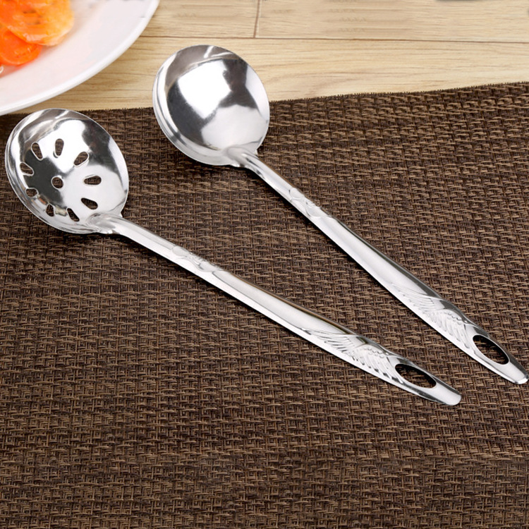 410 Stainless steel Red-crowned crane Soup Ladle Tom leak Kitchen suit household Hot Pot Leaky spoon Promotional gifts gift