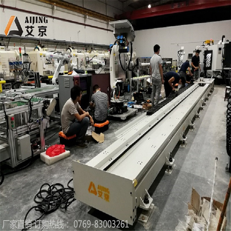 东莞艾京机器人第七轴，为你提供一台机器人与多台设备实现自动化