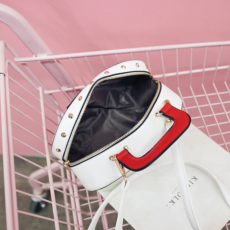 Bolso de Mano Estilo Radio Retro de PU