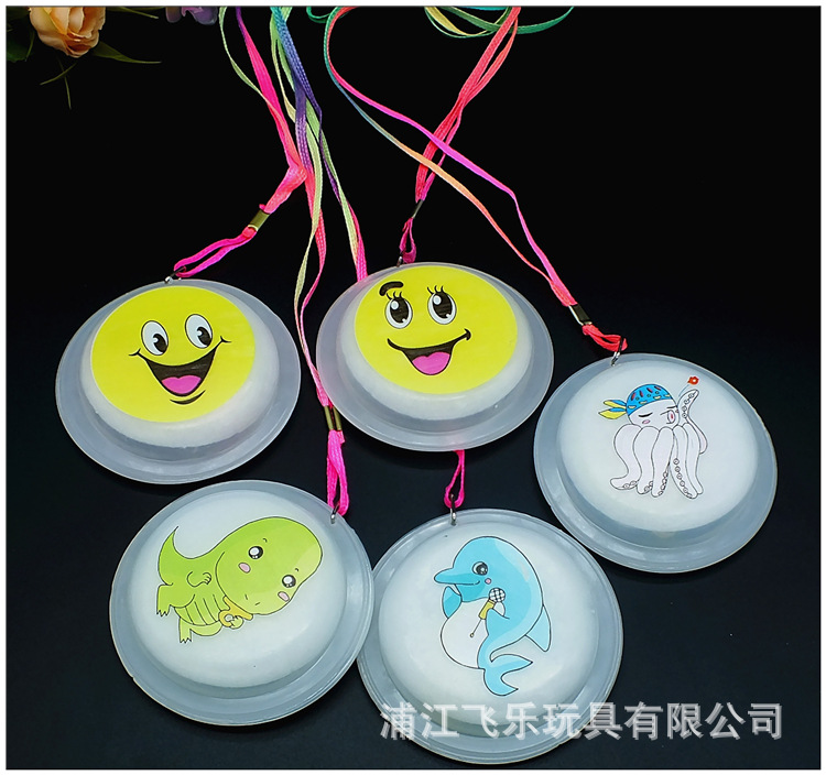 挂绳胸章详情图 (2).JPG