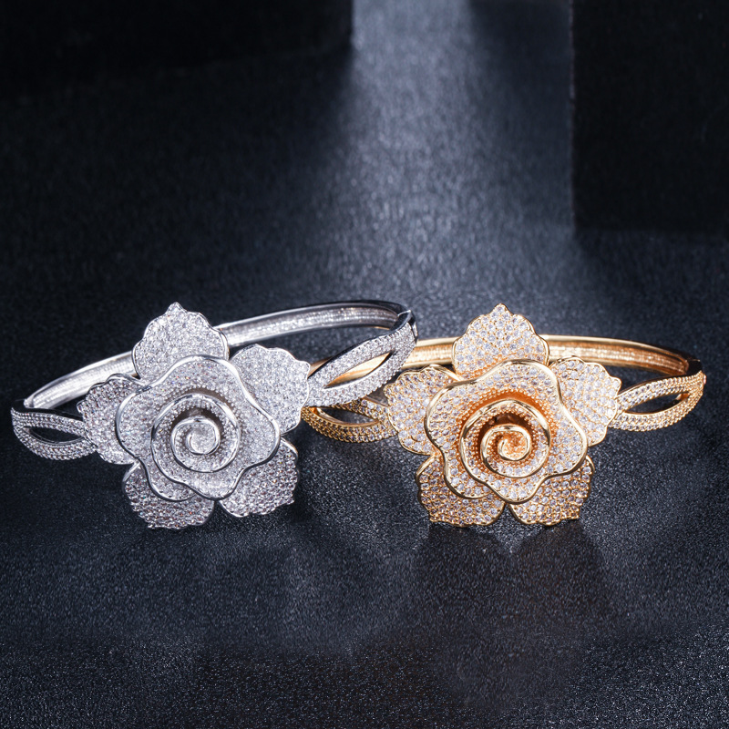 Fashion Flower Copper Plating Zircon Bangle
