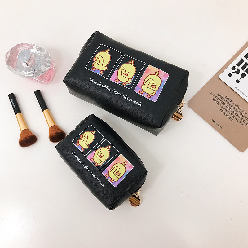 廠家直銷新款印花化妝包便攜式可愛少女心化妝收納包大容量收納袋