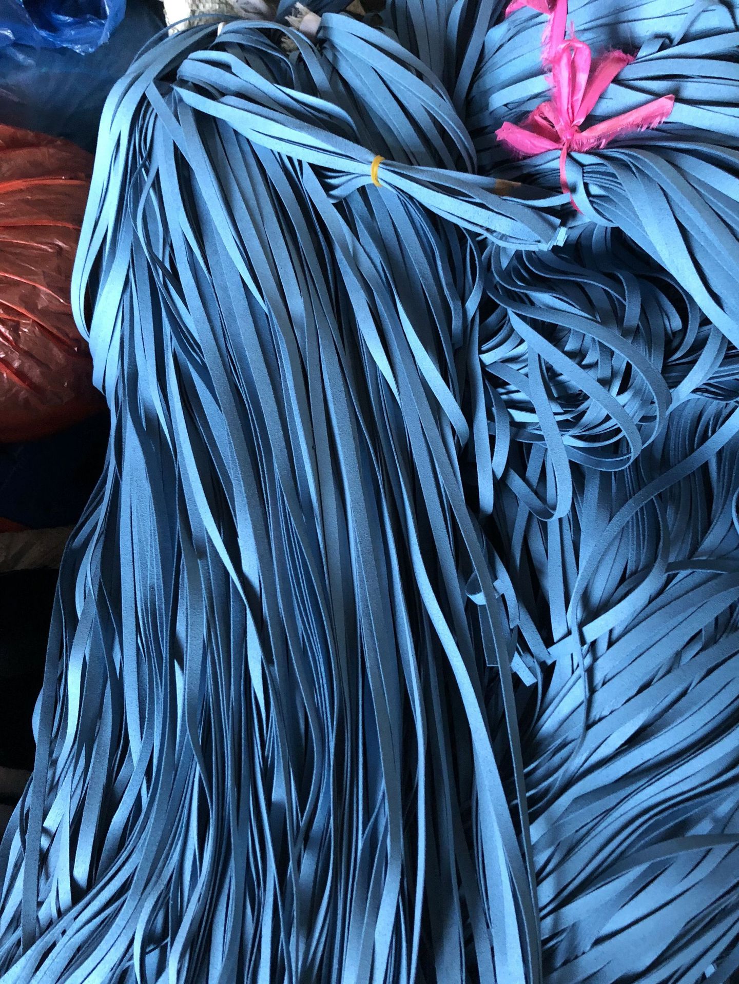 韩国绒绳线带超纤绳子线带3MM4MM5MM各种规格可定做麂皮绒绳加工