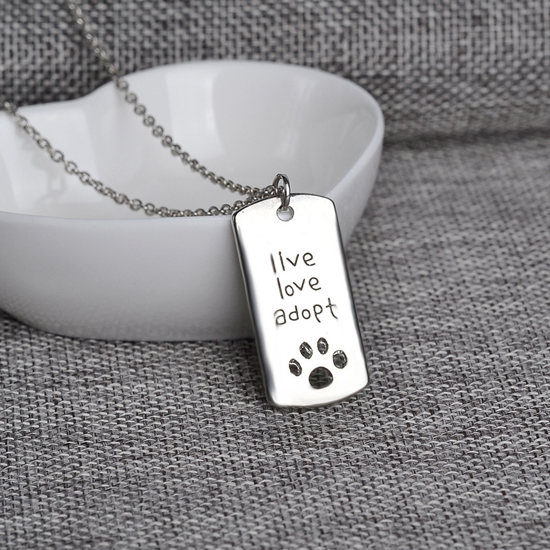 Nouveau Style Collier Animal De Compagnie Vivre L&#39;amour Adopter Évider Chien Griffe Pendentif Collier Clavicule Chaîne Accessoires En Gros Nihaojewelry display picture 4