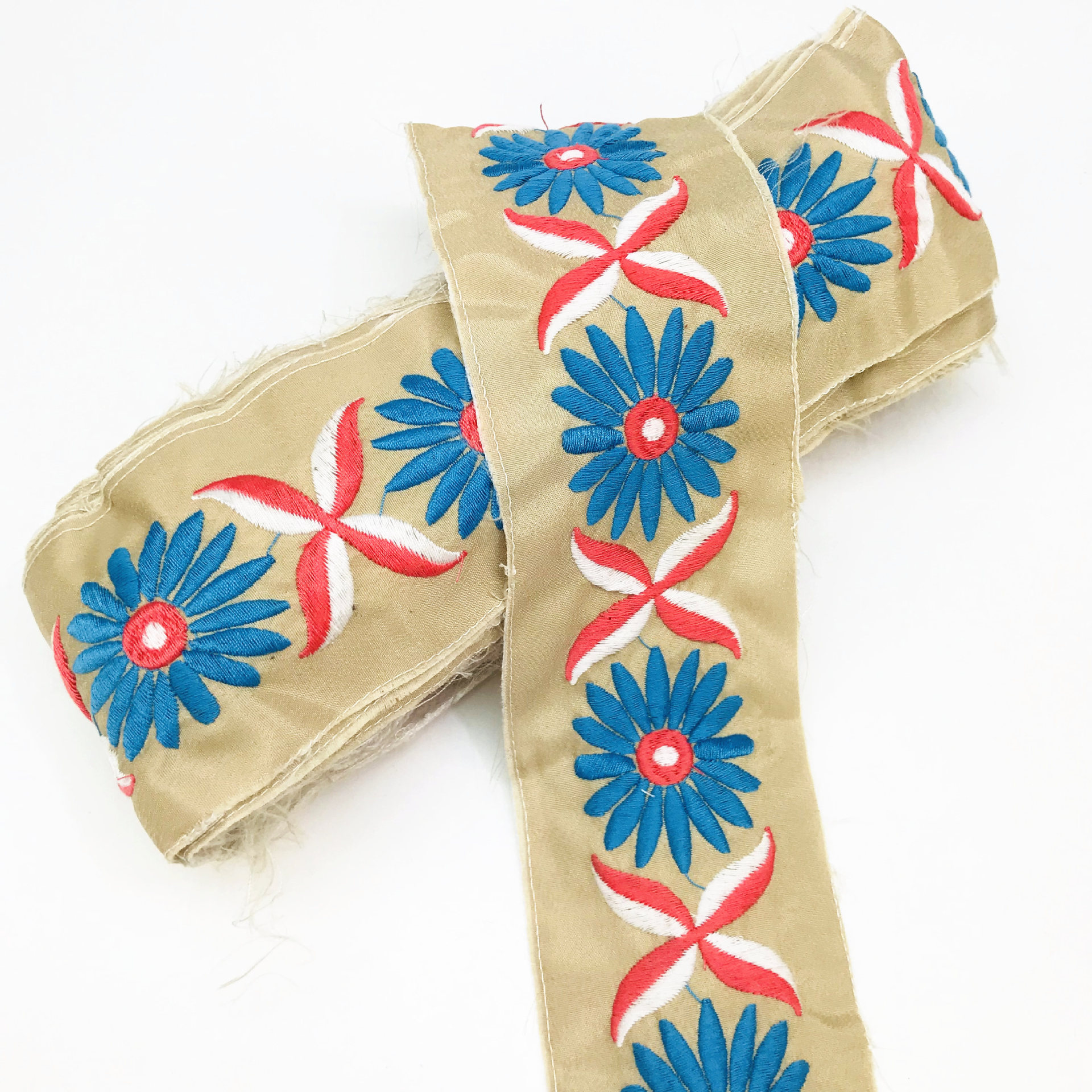 提花织带 风车花刺绣织带花边 肩带箱包服装辅料厂家直销