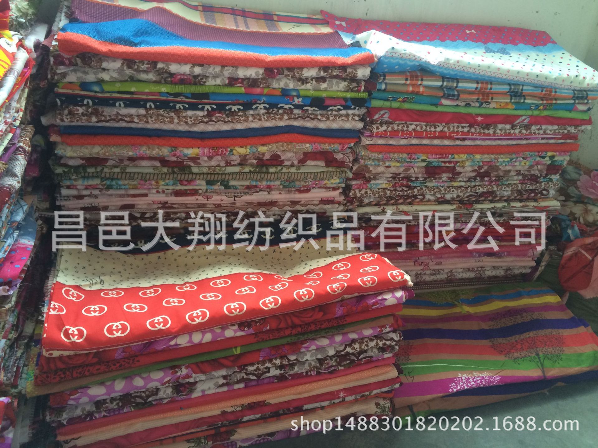 库存布 现货供应涤纶印花内胆布 地摊布  印花等外品 残次品