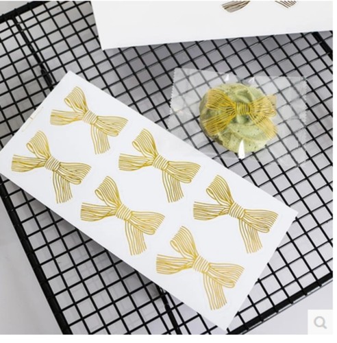 Golden bow bronzing transparent sealing stickers Nougat biscuits egg yolk pastry gift box decorative stickers 6 pieces