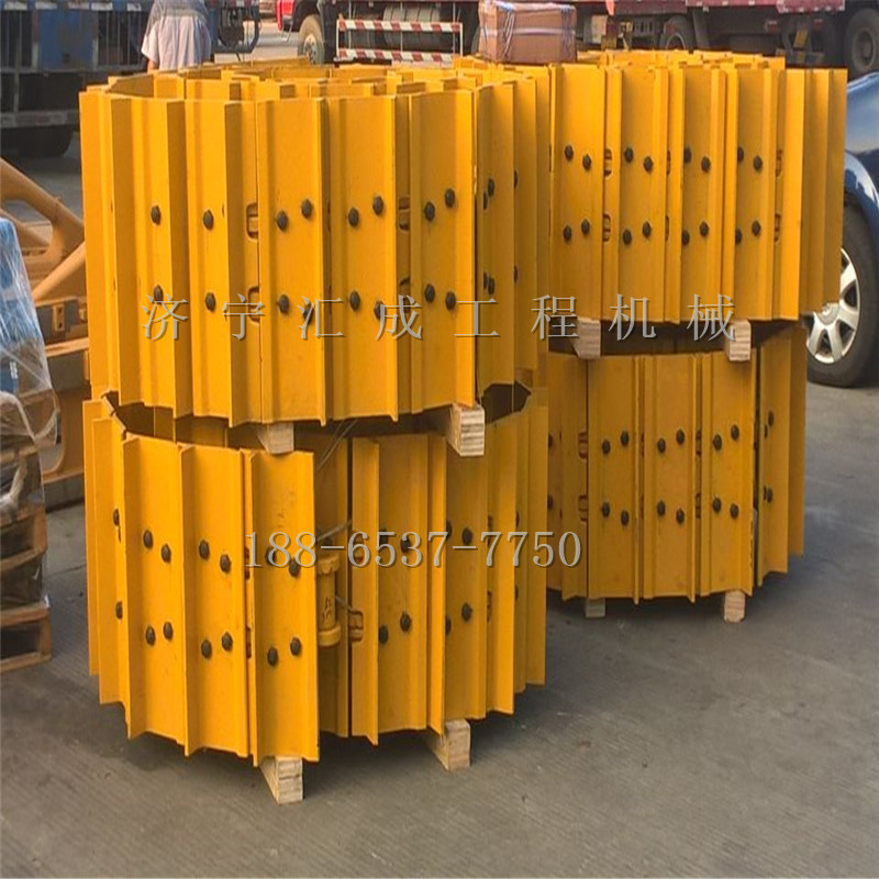 山推推土机履带板 山推机械装机履带链轨  山推推土机四轮一带