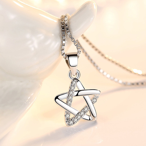 Japanese and Korean version of zircon hollow five-pointed star personalized temperament necklace pendant women's silver-plated necklace jewelry wholesale