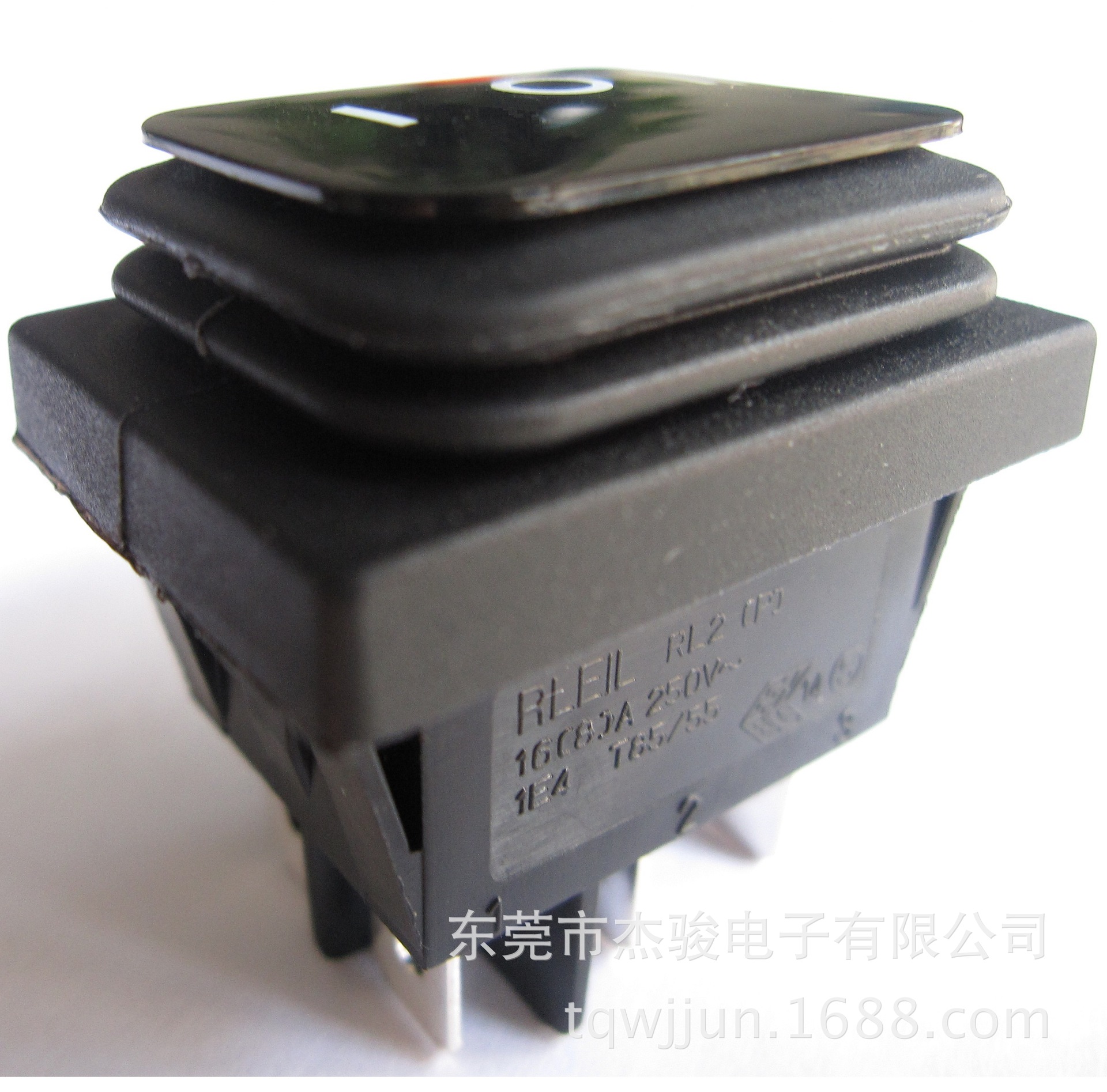 供应RLEIL双边复位三档防水船型开关RL2(P)-23(2*ON)-6-BK/BK-P2