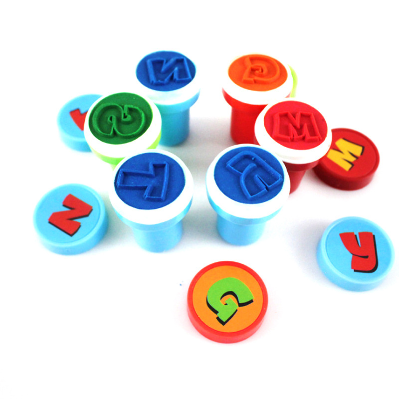 Zhang Qu niños 26 sellos digitales lindos sellos de dibujos animados de plástico pequeños sellos con varios patrones