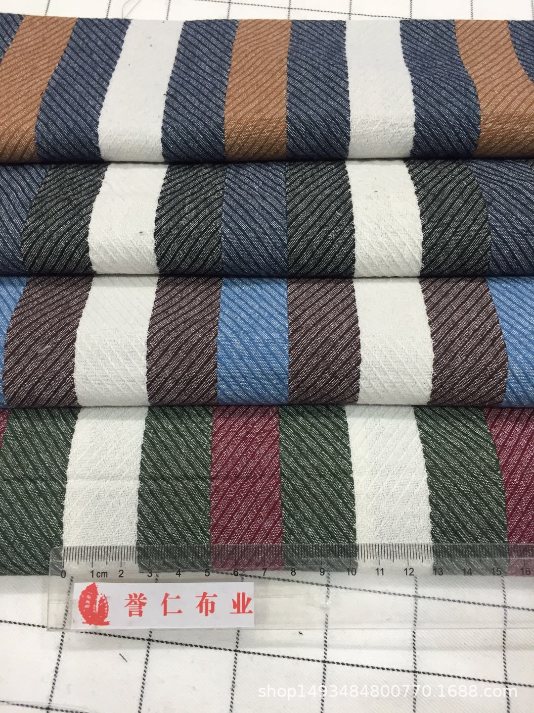 32支色织梭子面料人字条子复古风民族风男装面料现货供应