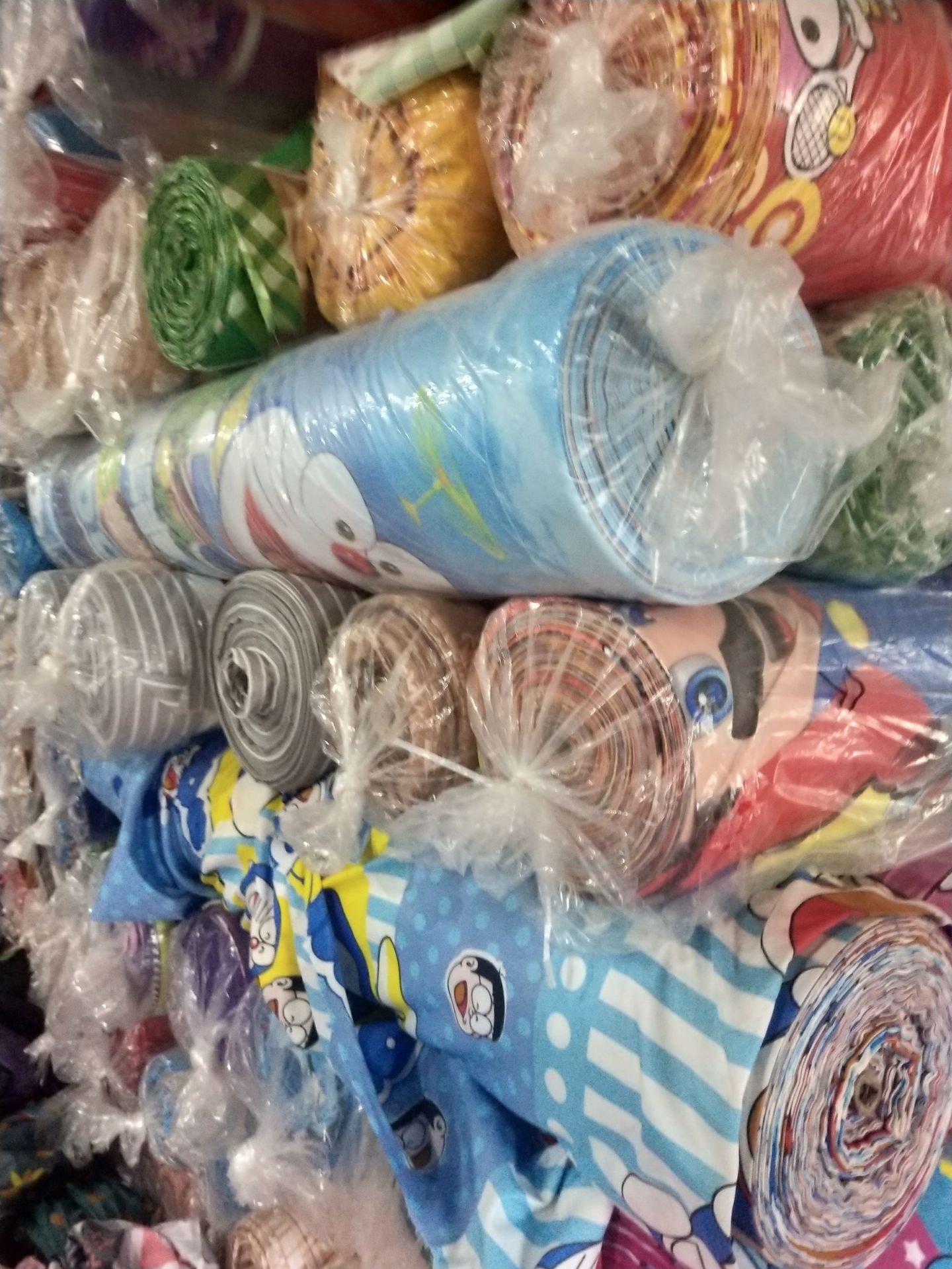 库存布残布次布处理 花草 卡通 格子 小碎花 各式各样多有磨毛布