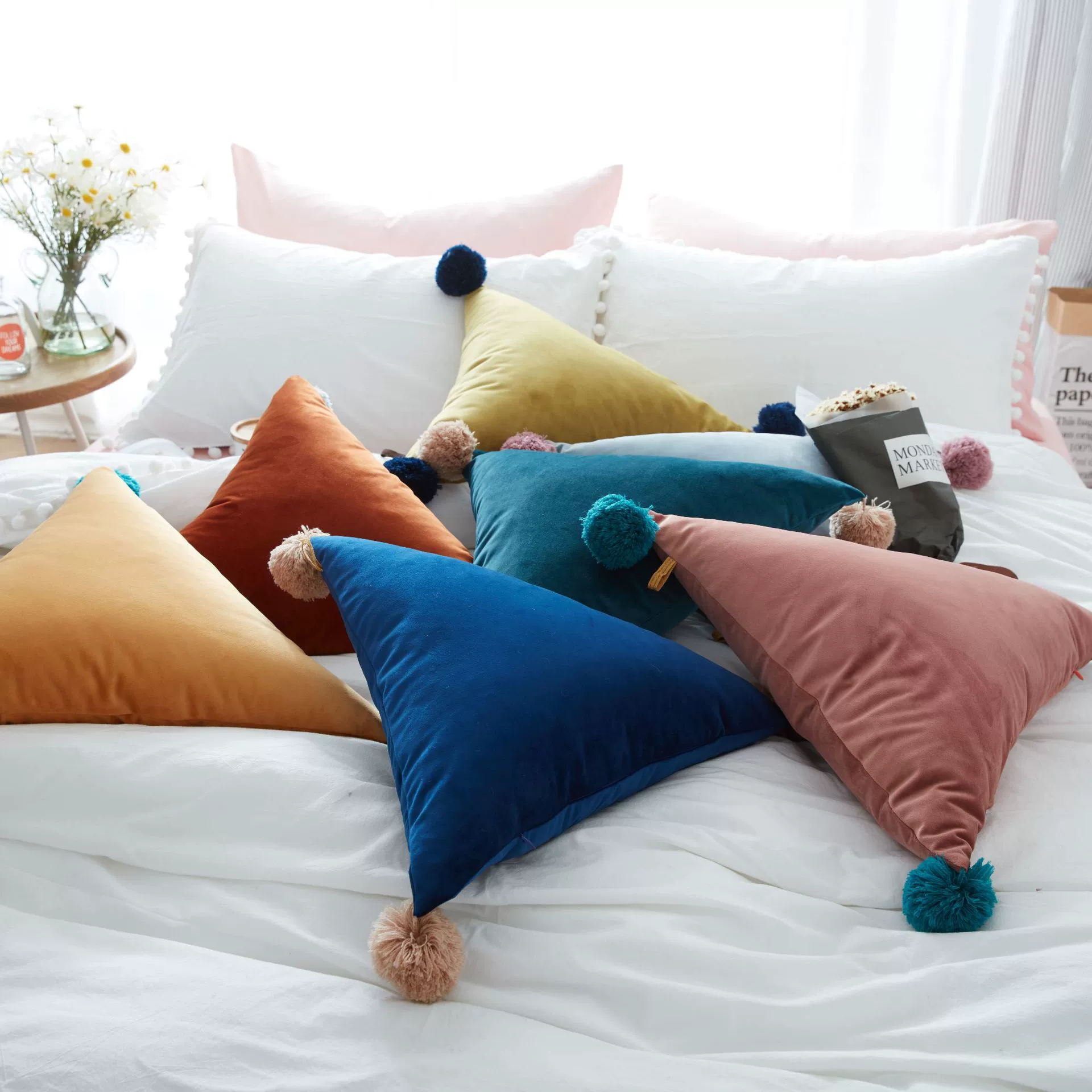 Ins explosion pillow pillow creative wool ball triangular pillow -containing sofa office solid color cushion