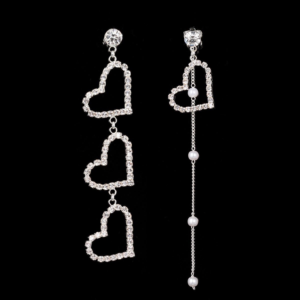 Sophisticated asymmetrical shiny earrings