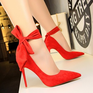 European and American style super-high heel， thin heel， simple suede， shallow mouth， pointed head， single shoe with bow 