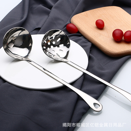 Creative daily necessities, stainless steel hot pot colander, heart-shaped colander, soup spoon, kitchen tools, free logo