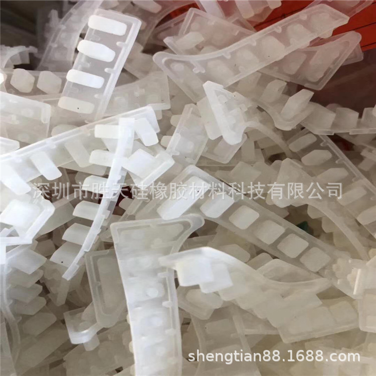 回收文化石硅胶模具，硅胶制品废料回收价格。过期硅油，硅胶原料