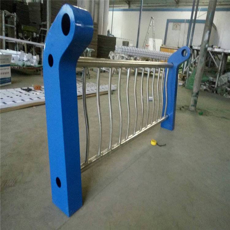 不锈钢复合管护栏桥梁防撞拦城市公路美化栏杆景区美观不锈钢围栏