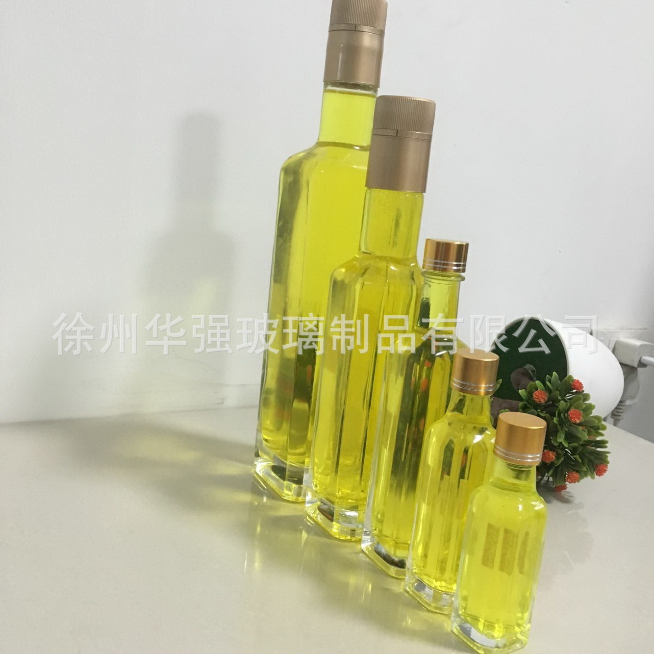 供应50ml四方形小油瓶 试喝白酒瓶 晶白料橄榄油瓶 配氧化铝盖