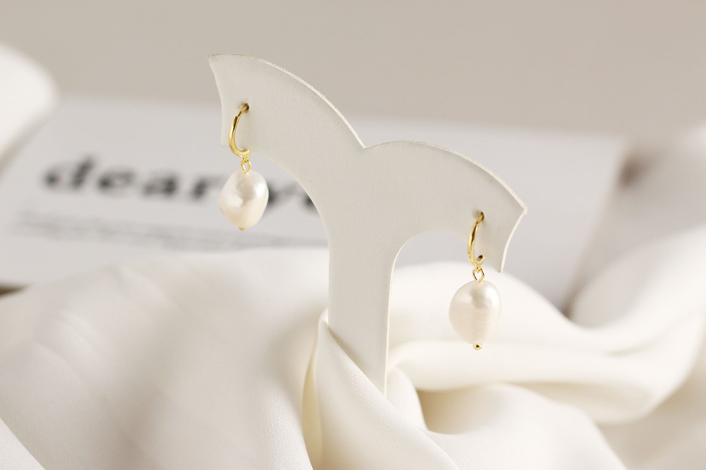 S925 Sterling Silver Irregular Freshwater Pearl Earrings Wholesale Nihaojewelry display picture 7