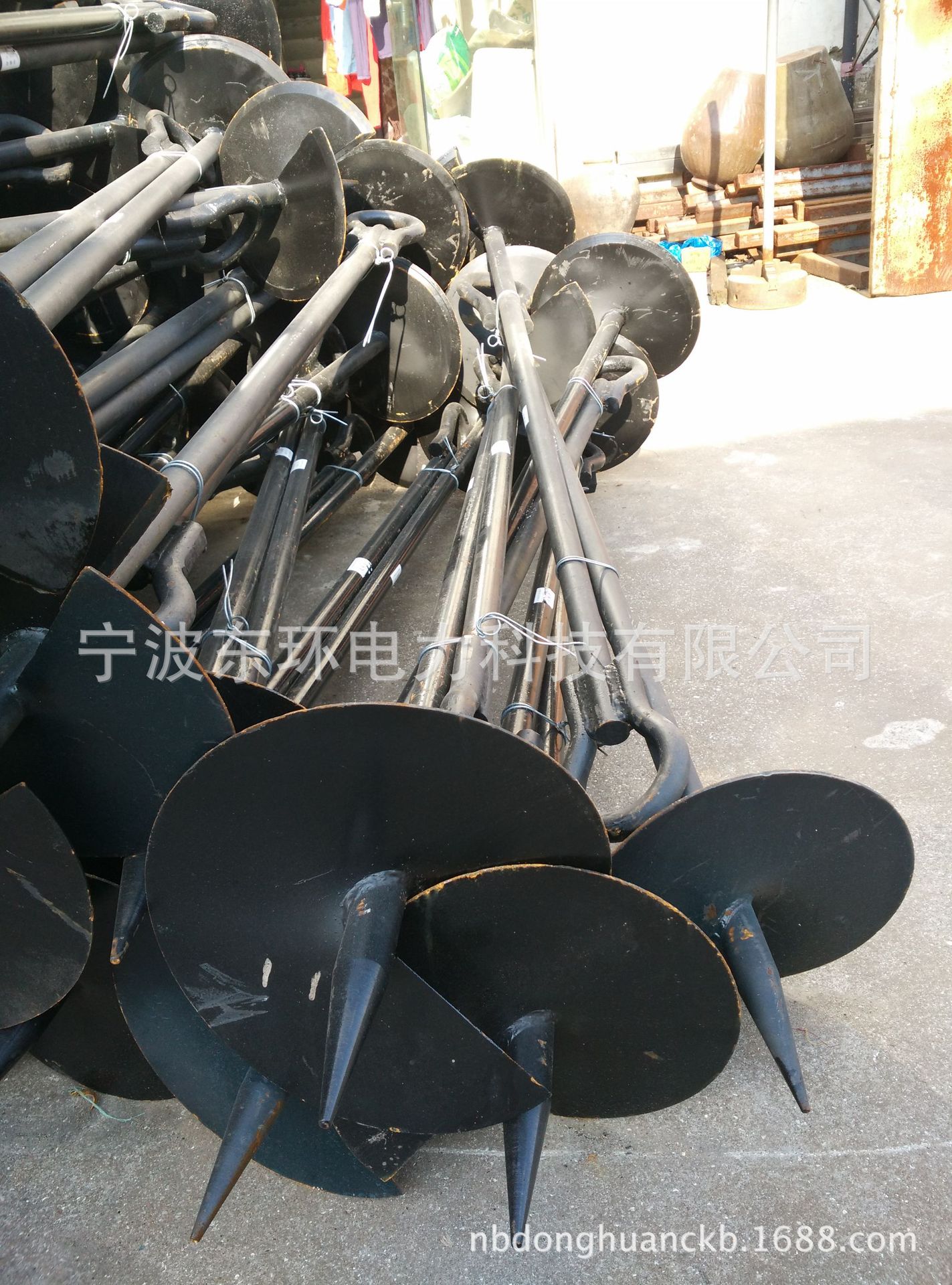 螺旋地锚临时地锚钢桩钢钻地桩拉线地钩1T3T5T螺旋地锚钻-阿里巴巴