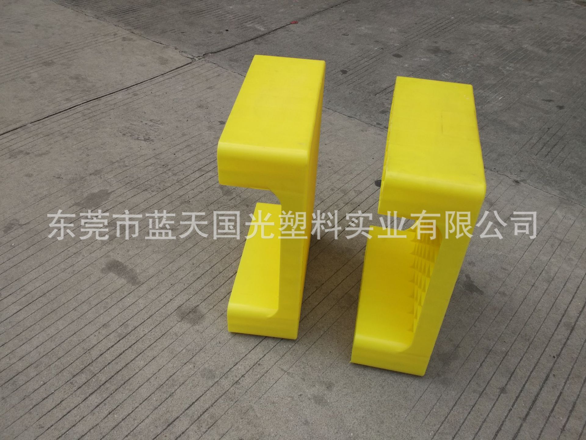 现货供应广州深圳平面瓷砖胶托盘 加厚单面塑胶托盘塑料垫栈板