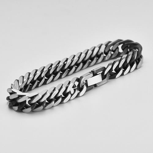 Hot-selling classic retro stainless steel bracelet with Cuban four-sided chain, popular both domestically and internationally.