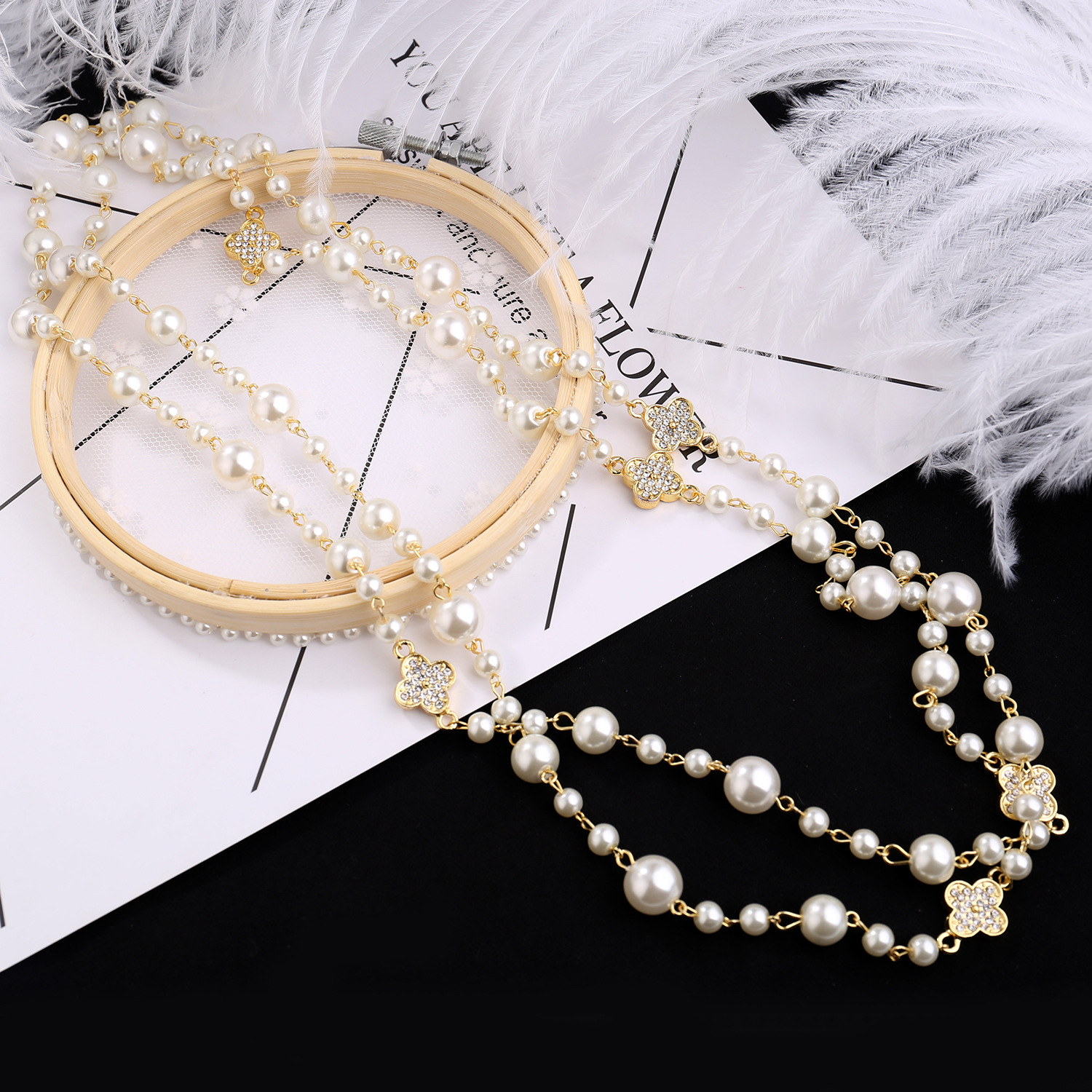 Necklace have more cash than can be accounted for crystal Full bore Lucky clover Lanyards Jewelry the republic of korea temperament Versatile decorate Pendant sweater chain