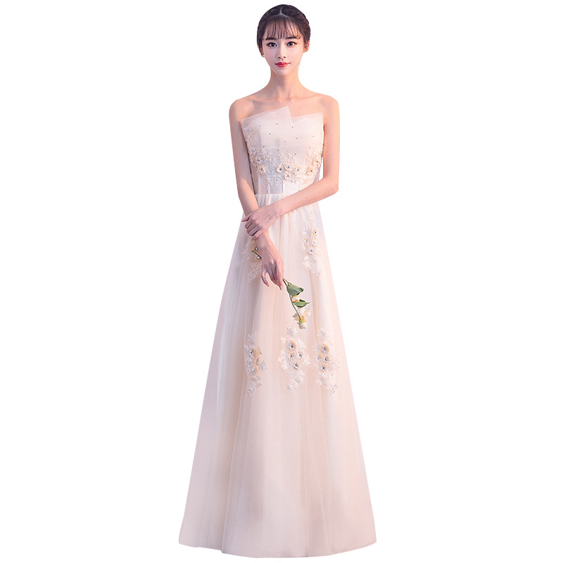 Vestido de noche para mujer, modelo nuevo de verano 2026 para anfitriona de reunión anual, elegante y distinguido, estilo largo y ajustado que estiliza la figura.