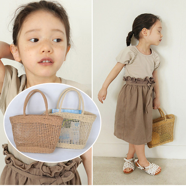 the republic of korea Children's clothing girl Straw bag 2019 new pattern Hollow Netted Woven bag Manufactor wholesale children Beach Bag